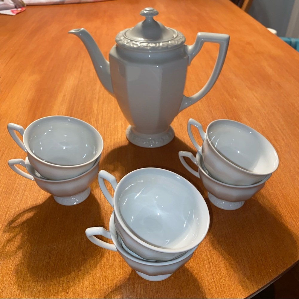 Vtg Rosenthal Group Germany Classic White Rose Coffee Pot & 6 Footed Cups